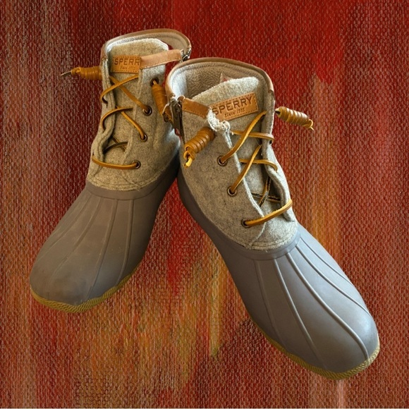 SPERRY TOP SIDER Women’s Wool Embossed Saltwater Duck Boots - Picture 1 of 10